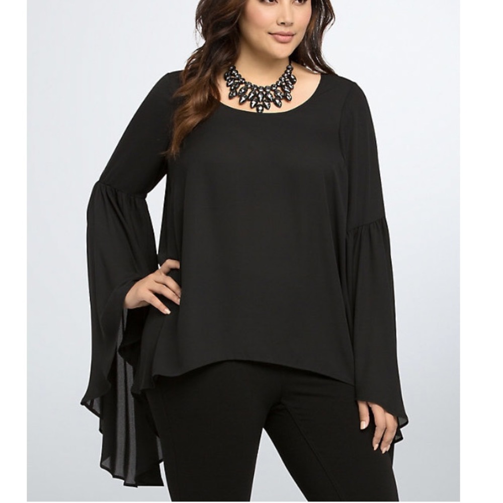 Torrid Extreme Bell Sleeve Blouse Black SZ 5 NWT